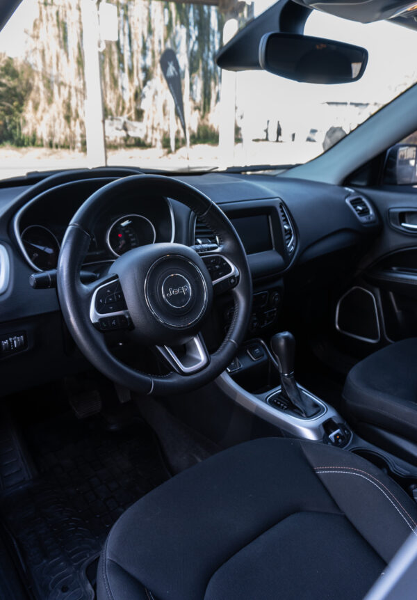 Jeep Wrangler - Image 4
