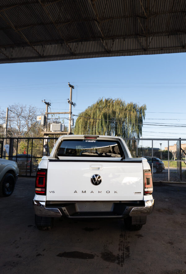 Volswagen Amarok - Image 2
