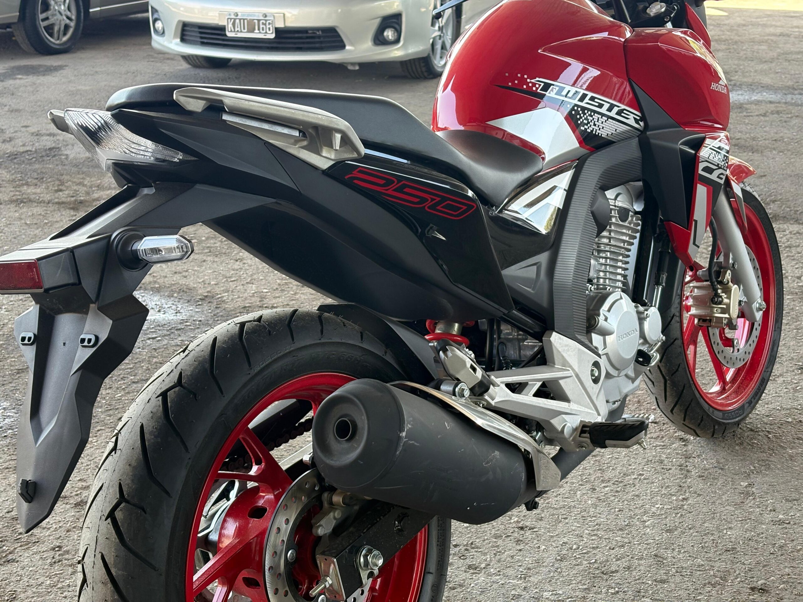 🏍️ Honda Twister 250cc – 2025 - Image 4