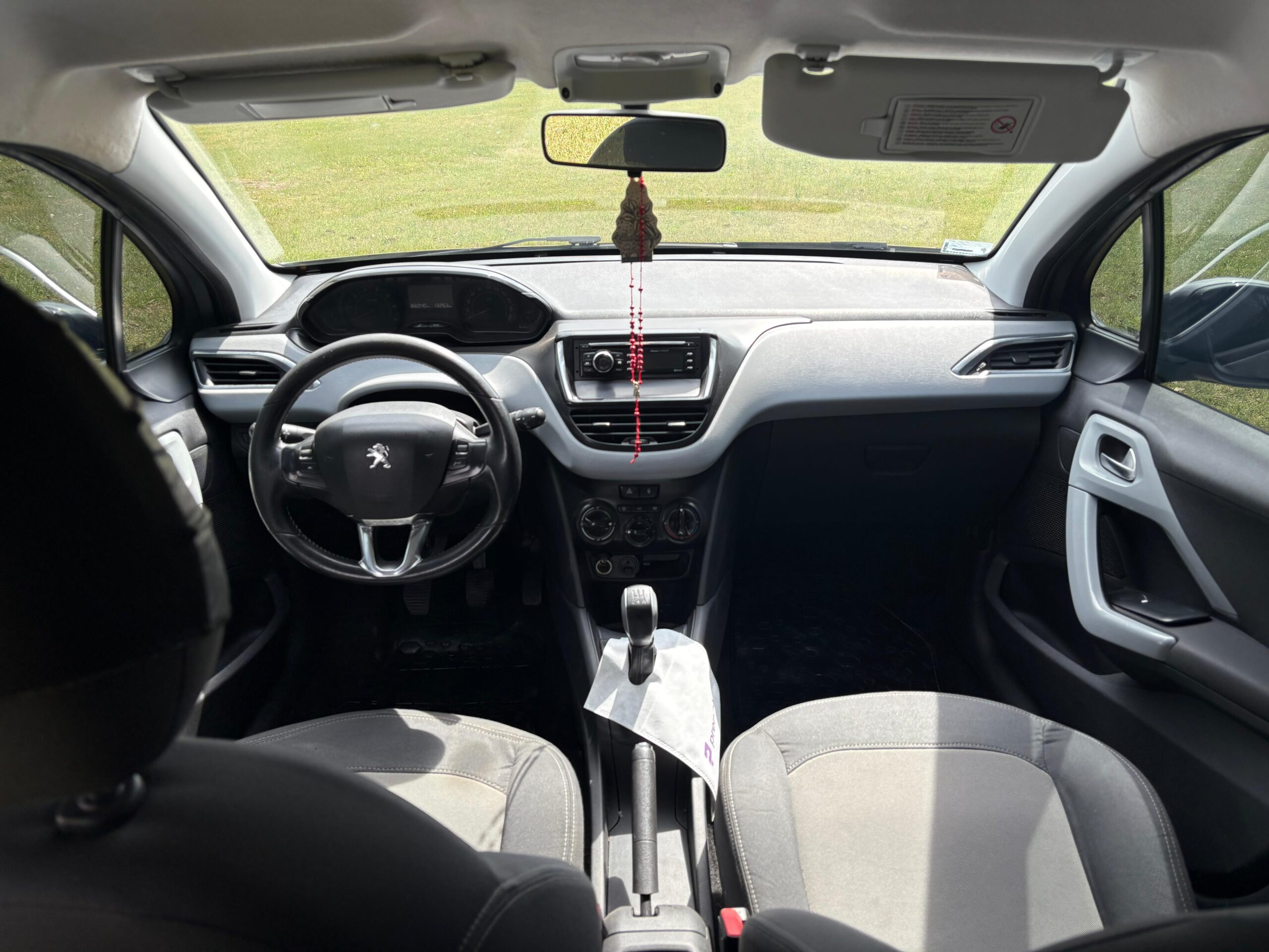 PEUGEOT 208 2013 sesion 2 - Image 11