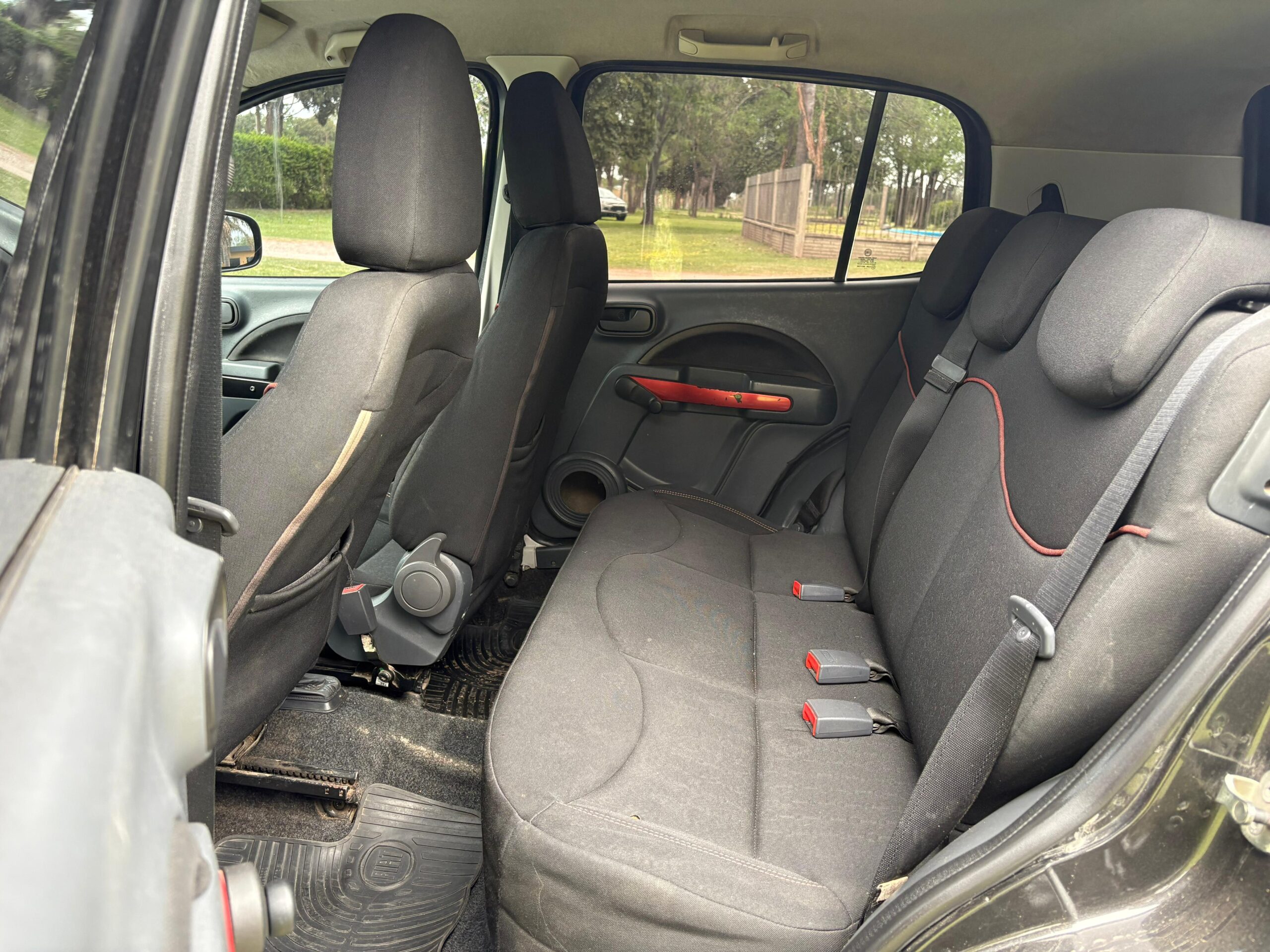 🚗 Fiat Uno Sporting 1.4 – 2011 - Image 12