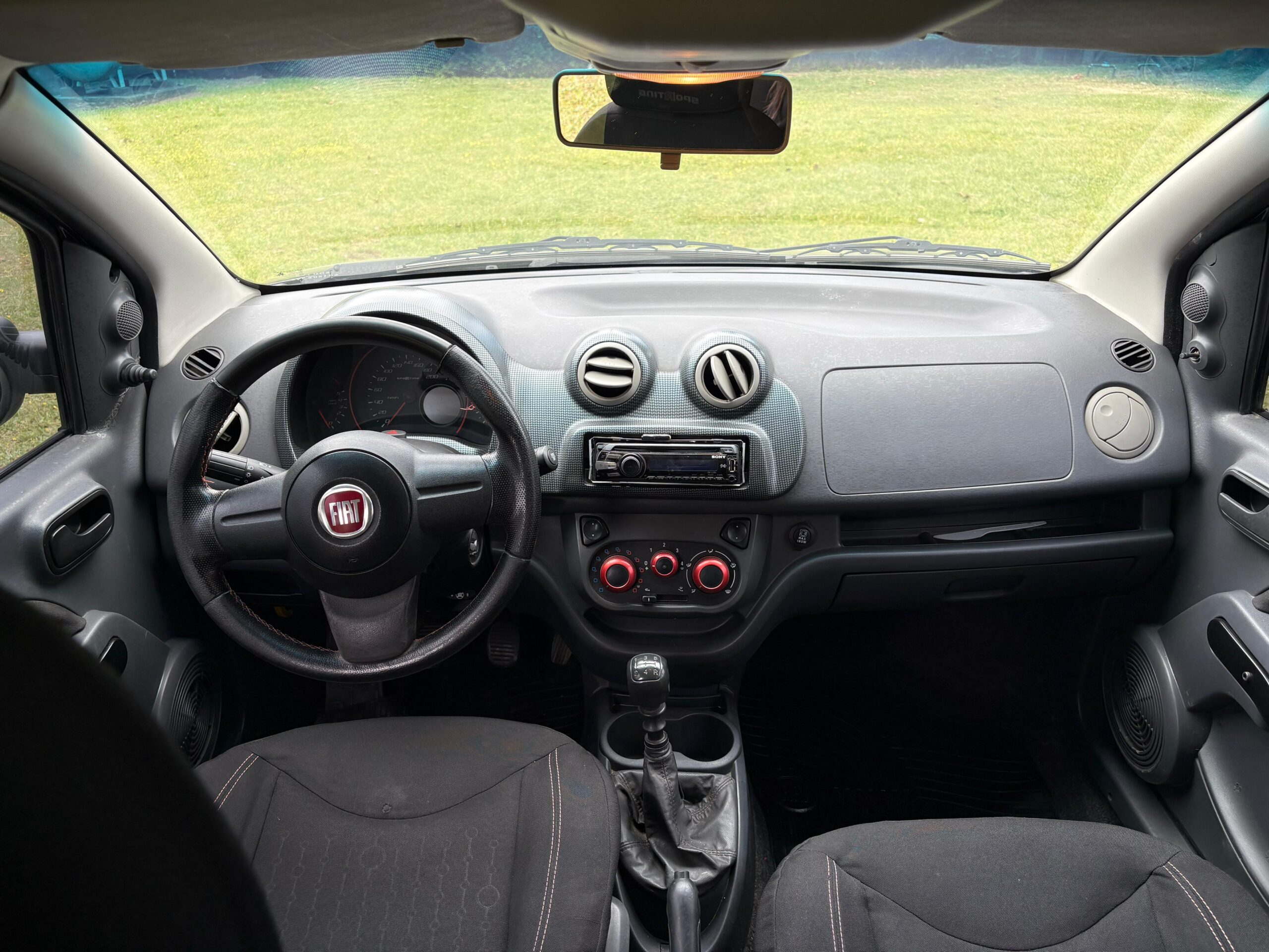 🚗 Fiat Uno Sporting 1.4 – 2011 - Image 13
